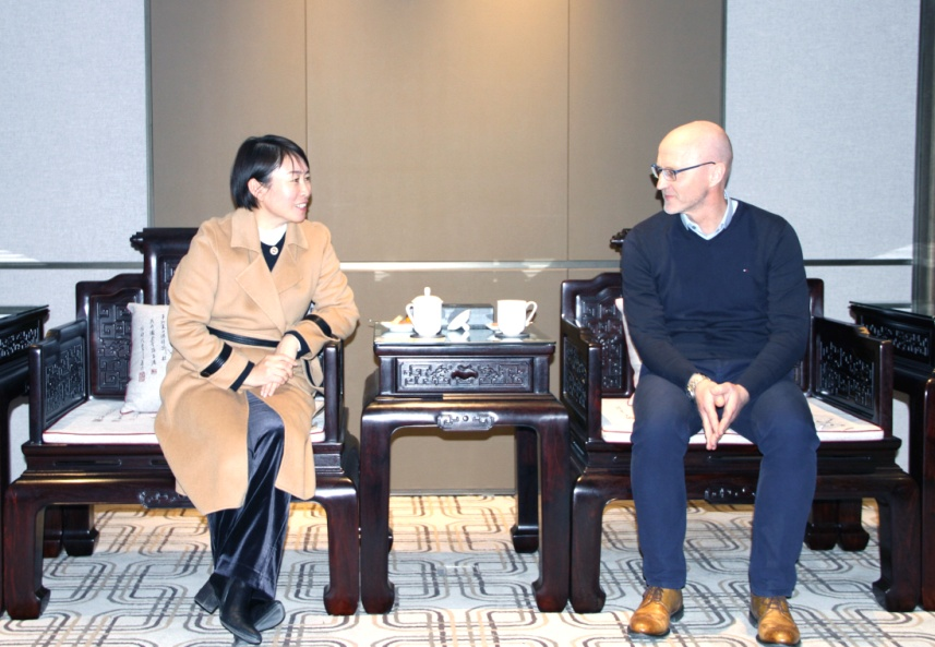 市委常委、臨朐縣委書記劉艷芳會見德國曼胡默爾集團客人